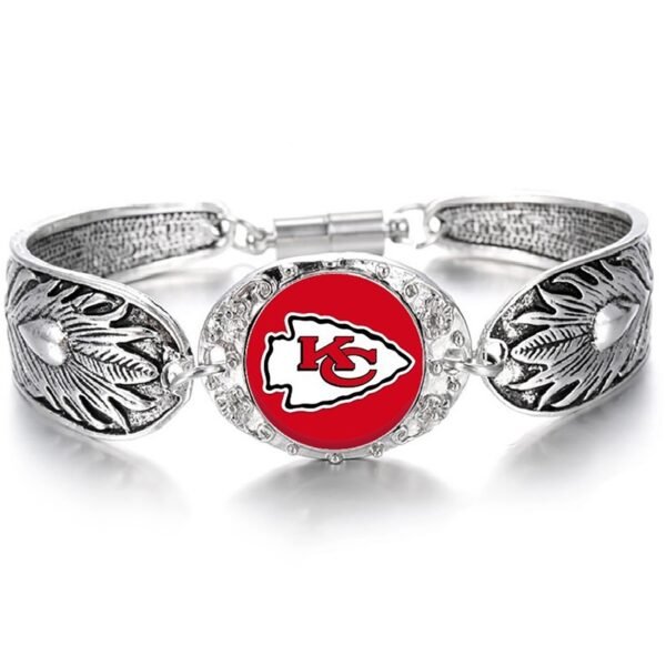 Chiefs Silver 7.5" Bracelet With Magnetic Clasp